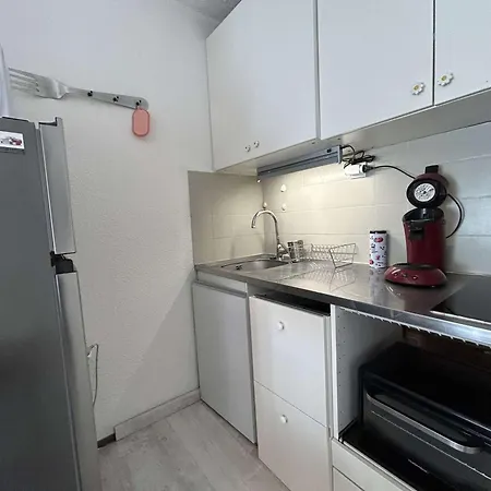 Confortable Pres De La Avec Parking Privatif - Fr-1-249-422 Apartment *