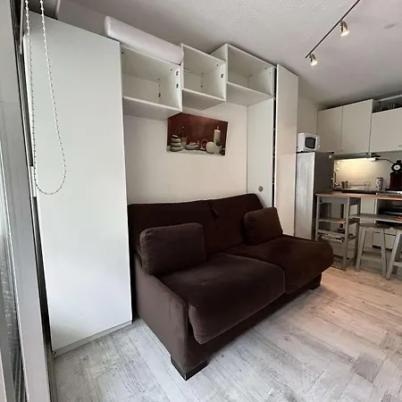 Confortable Pres De La Avec Parking Privatif - Fr-1-249-422 Apartment