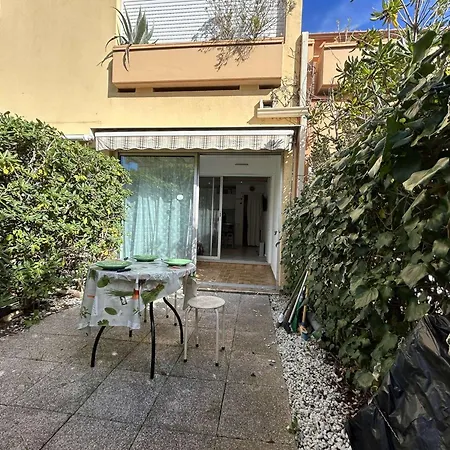 Apartment Confortable Pres De La Avec Parking Privatif - Fr-1-249-422