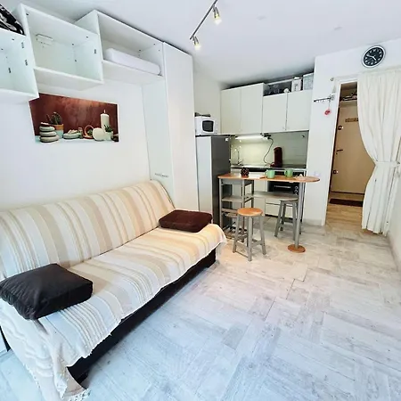 Confortable Pres De La Avec Parking Privatif - Fr-1-249-422 Апартаменты