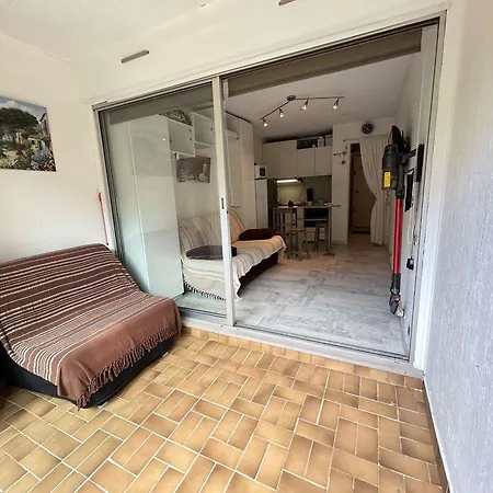 Apartment Confortable Pres De La Avec Parking Privatif - Fr-1-249-422 *